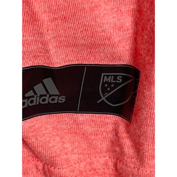 Adidas Men Pink Graphic Tee Chicago Fire Pocket T Shirt Large - Picture 4 of 7